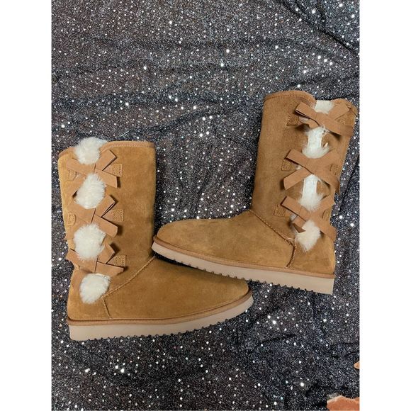 UGG Shoes - UGG Size 10 Tan Suede w Cream Fur